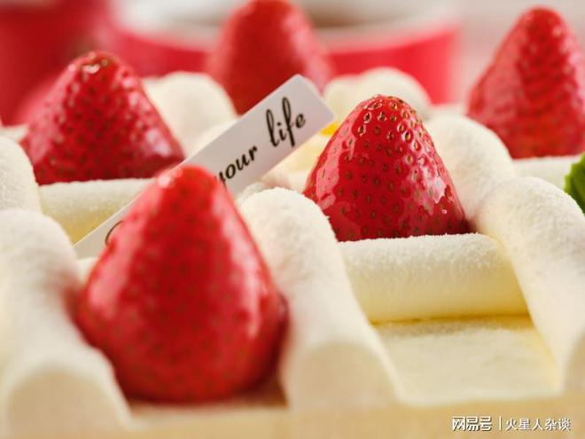 领先好利来、幸福西饼门店超过2000家龙8国际唯一中国第一大烘焙连锁品牌：(图2)