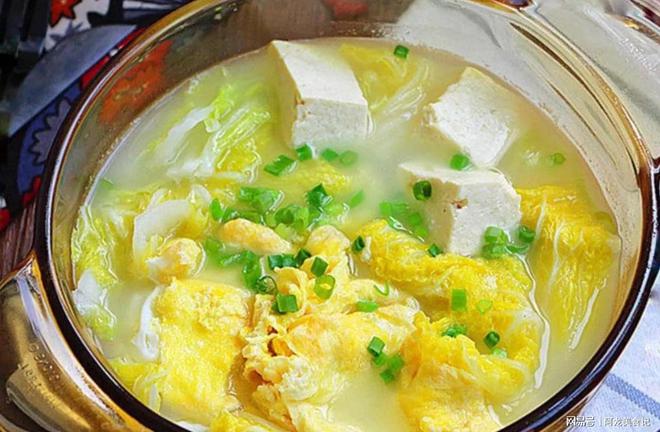 忘吃“5个1”合理饮食为入冬打基础龙八国际娱乐网站霜降过后无论多忙别(图3)