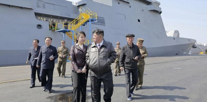 金正恩震怒下令立案审查五部门朝鲜军舰下水事故震动朝野：